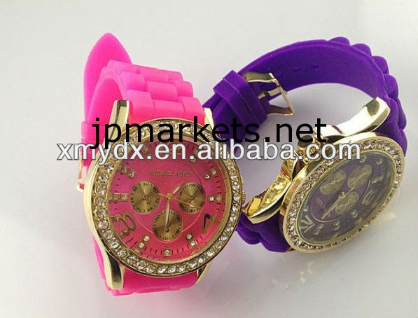 2013中国製のMK中国のシリコーンのダイヤモンドの腕時計、MOQのための1枚問屋・仕入れ・卸・卸売り