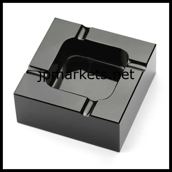 正方形の黒いfacroty安いcrystallk9クリスタル灰皿問屋・仕入れ・卸・卸売り