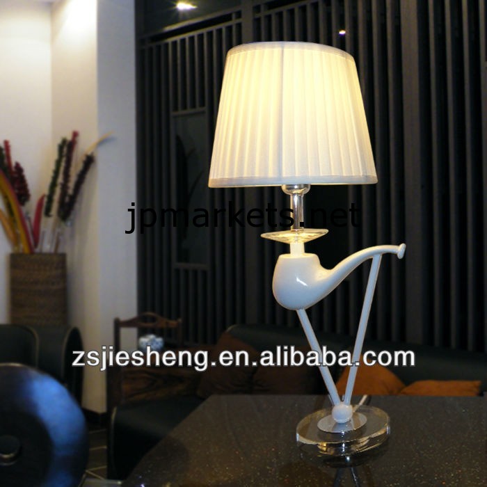 特殊創造2013シガレットホルダー鉄のテーブルランプ、 ベッドルームのテーブルランプ問屋・仕入れ・卸・卸売り