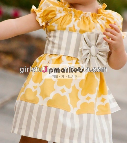 新しいスタイルの赤ちゃんの女の子の綿の子供服ドレス女の子プリンセス四つ葉卸売価格のベビー服問屋・仕入れ・卸・卸売り