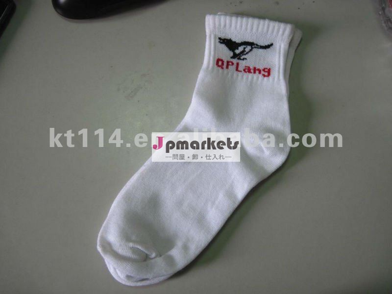 100%の有機性綿の白いスポーツのソックス問屋・仕入れ・卸・卸売り