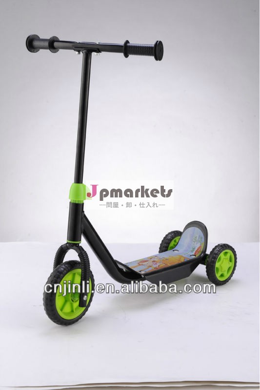 蹴り3はスクーターポリ塩化ビニールの点滅の車輪の子供のスクーターCF-1005を動かす問屋・仕入れ・卸・卸売り