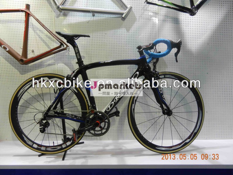 卸売専門的なロードバイク! 完全なロードバイクグループセットカンパニョーロコーラス7kg特殊なカーボンロードバイク用販売問屋・仕入れ・卸・卸売り