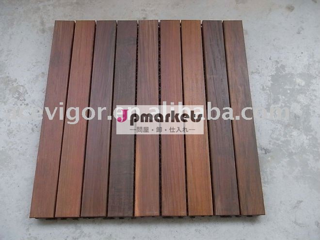 プラスチック製- 600 x 600のmmが付いている屋外Ipeのdeckingのタイル問屋・仕入れ・卸・卸売り