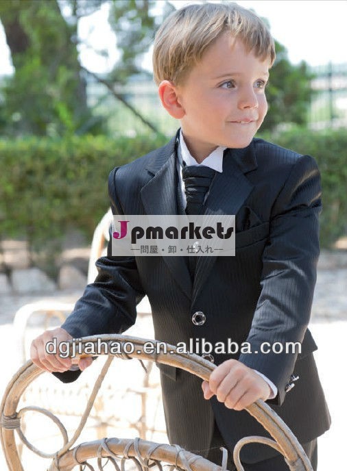 新しい到着のファッション固体2013claccical少し男の子のスーツ問屋・仕入れ・卸・卸売り