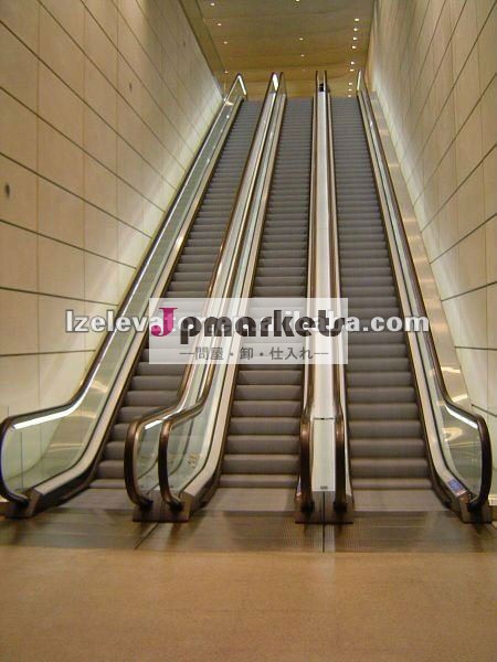 スリーウェイトラフィックのエスカレーターを使用問屋・仕入れ・卸・卸売り