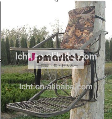 クライマーツリーにハングするstand/一人の男treestand/極端なアウトドア製品問屋・仕入れ・卸・卸売り