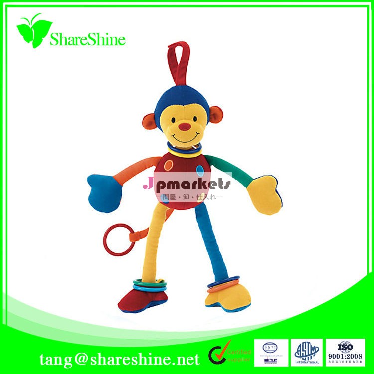 ぬいぐるみ猿のおもちゃ赤ちゃんと一緒にカラフルなプラスチック製の歯が生えるリング/おもちゃを走行問屋・仕入れ・卸・卸売り