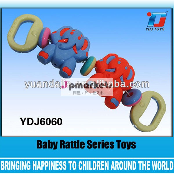 プロモーション安い良質の赤ん坊の幼児のおもちゃベビーラトルおもちゃプラスチック問屋・仕入れ・卸・卸売り