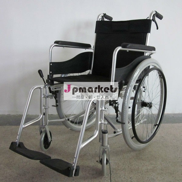 マニュアルのアルミ軽量12.3kg空振り付車椅子アームレストとフットレスト問屋・仕入れ・卸・卸売り