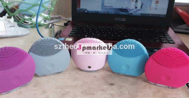 新製品の電気2014年フェイスブラシ洗顔マシンソニックフェイシャルブラシ問屋・仕入れ・卸・卸売り