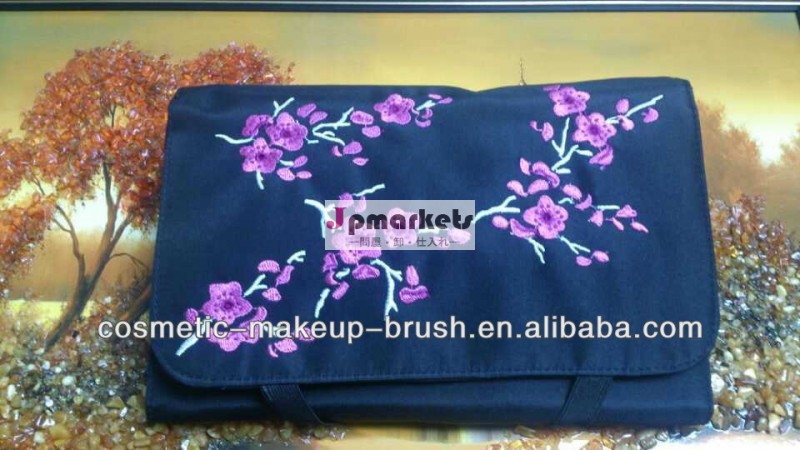 化粧ブラシのバッグ刺繍問屋・仕入れ・卸・卸売り