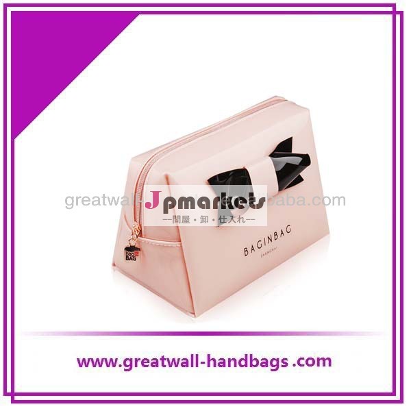 素敵な高品質の付いているピンクの色光沢のあるpvc化粧品袋問屋・仕入れ・卸・卸売り