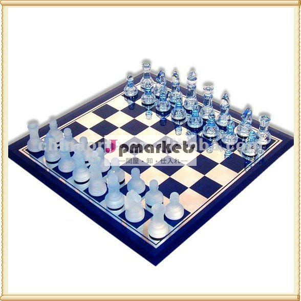 Exqusiteの入賞したチェスの試合のための青く及び明確を用いる水晶チェスのギフト問屋・仕入れ・卸・卸売り