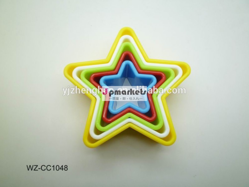 ミニプラスチックカラフルな星形のクッキーカッタークリスマス用に設定された休日問屋・仕入れ・卸・卸売り
