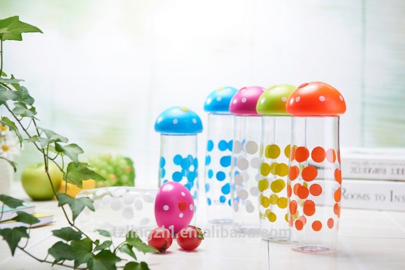 キノコのデザインプラスチック水カップ、 熱い販売の水差しをポータブル-水筒問屋・仕入れ・卸・卸売り