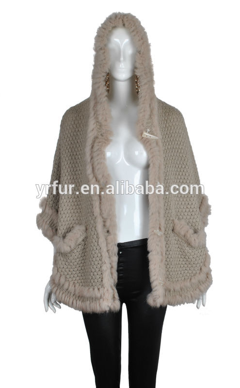 トップ販売の女性のニット糸yr-599・ラビットファーポンチョ/zipコート-コート問屋・仕入れ・卸・卸売り