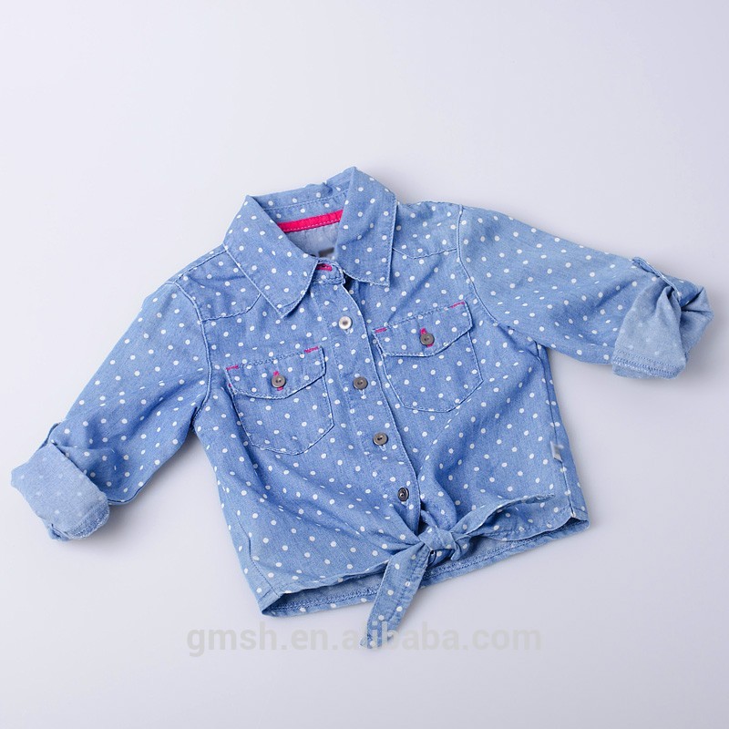 ライトブルー色デニムドットが印刷されたソフトベビーの女の子のシャツ-ベビーシャツ、トップス問屋・仕入れ・卸・卸売り
