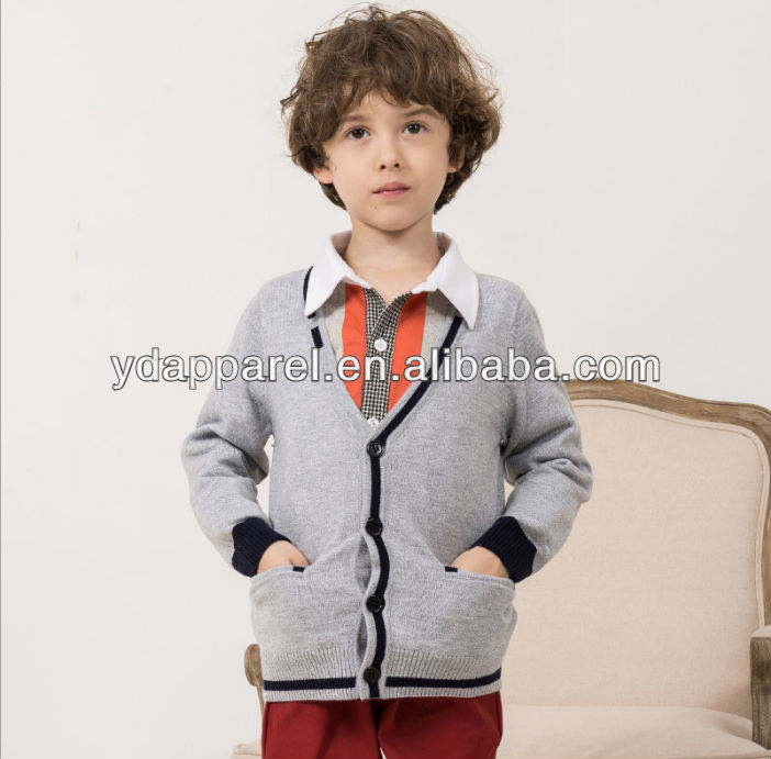 送料無料ファッション2014年春秋冬服新しいスタイルの男の子純粋な色綿v- 首はカーディガンのパターンを編み-キッズ服　セーター問屋・仕入れ・卸・卸売り