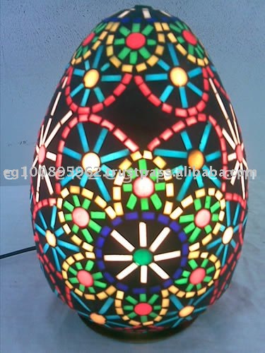 着色されたアフリカのガラス卵のモザイクテーブルかペンダント灯-民芸品問屋・仕入れ・卸・卸売り