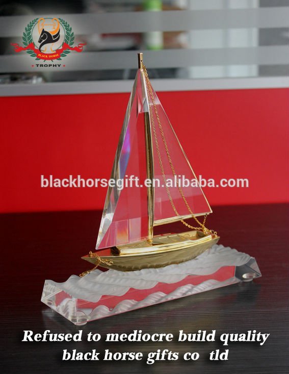 ファッションクリスタルトロフィーレプリカ卸売2014年トロフィーカップＫ９クリスタルトロフィードバイで-民芸品問屋・仕入れ・卸・卸売り