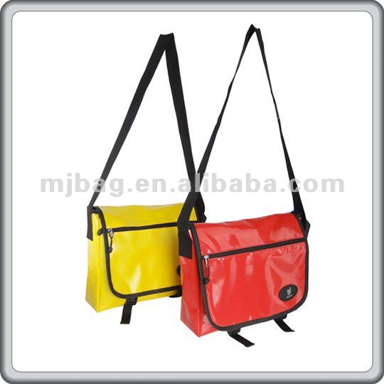 クールなビニールメッセンジャーバッグさまざまな明るい色で-その他ハンドバッグ、メッセンジャーバッグ問屋・仕入れ・卸・卸売り