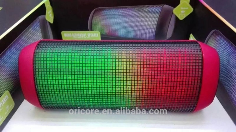 最新プラスmp3三角形ledfmラジオブルートゥーススピーカー-スピーカー問屋・仕入れ・卸・卸売り