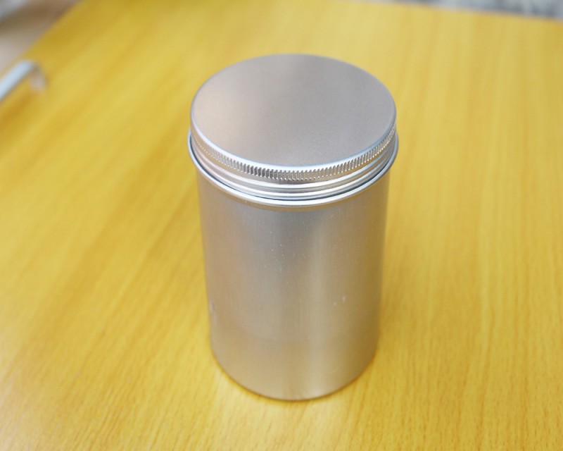 食品グレードのアルミスズ缶茶のための、 平らな金属スズ容器のラウンドスクリューキャップ-缶問屋・仕入れ・卸・卸売り