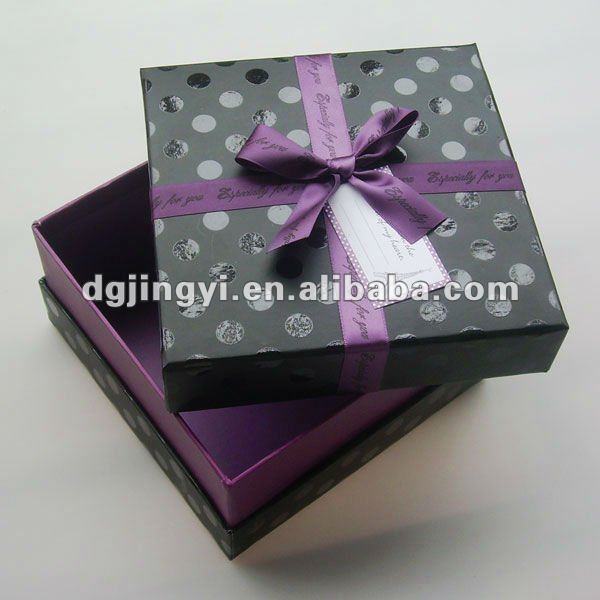 黒い色の点のチョコレートのための紫外線点の正方形ペーパーギフト用の箱-梱包箱問屋・仕入れ・卸・卸売り