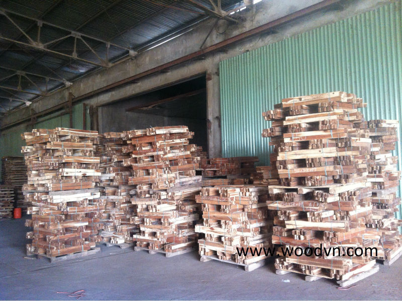 木製パレット( 広葉樹と低価格)-パレット問屋・仕入れ・卸・卸売り