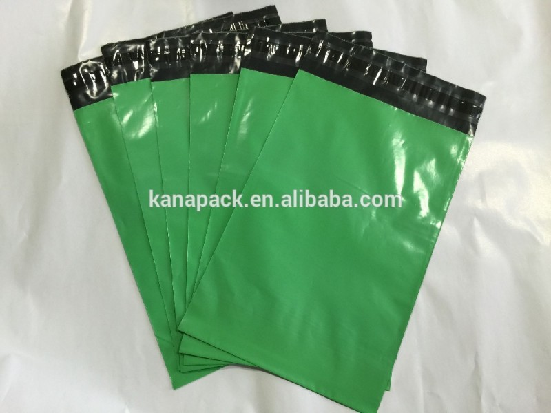 緑色のプラスチック製のメーラーバッグ-郵送用封筒問屋・仕入れ・卸・卸売り