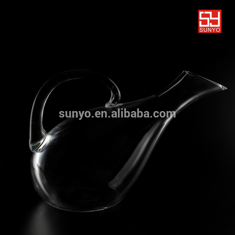 眠れる森の美女形の結晶の高品質のワインデカンタ株に人気のあるモデルハンドル付き-航海上の工芸問屋・仕入れ・卸・卸売り