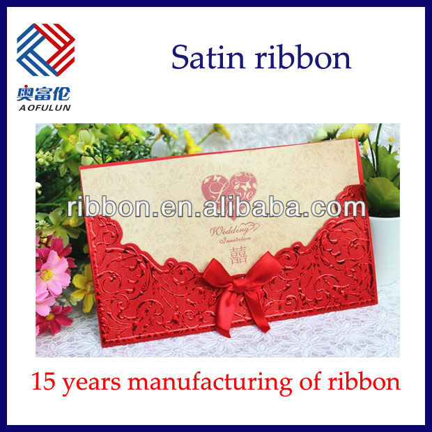 、大きな赤いサテンの包装用リボン-造花問屋・仕入れ・卸・卸売り