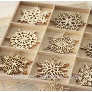 雪の結晶の飾りのクリスマスの装飾のための木製-芸術コレクター商品問屋・仕入れ・卸・卸売り