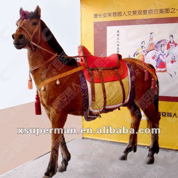 スタイリッシュ現実的な彫刻の馬のシミュレータ-樹脂工芸品問屋・仕入れ・卸・卸売り