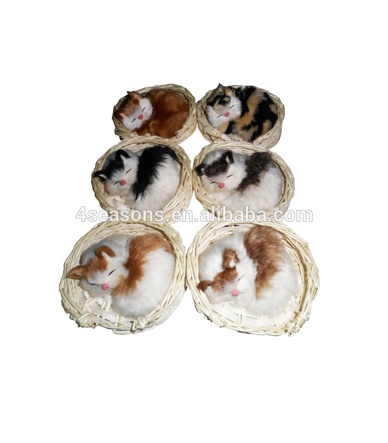 かわいい小さな睡眠ぬいぐるみ猫で長い毛皮-竹工芸品問屋・仕入れ・卸・卸売り