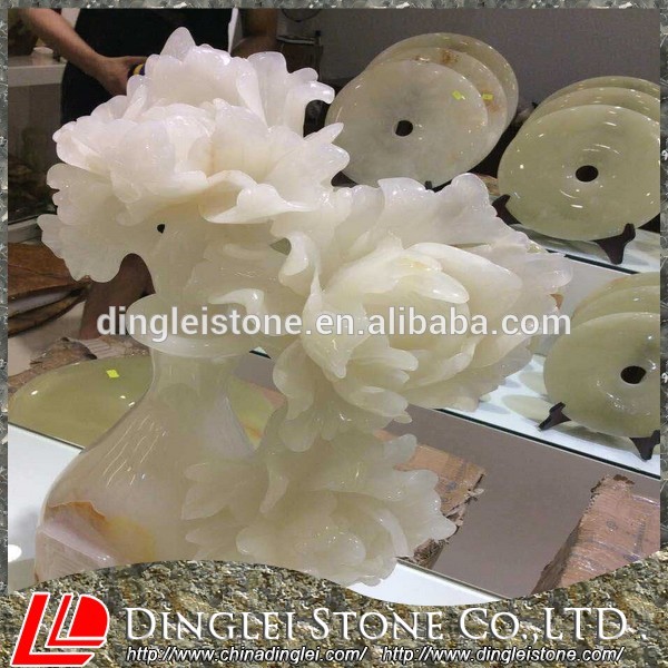 ホワイトオニキス彫刻花瓶ギフトクリスマス休暇に熱い販売-彫刻工芸品問屋・仕入れ・卸・卸売り