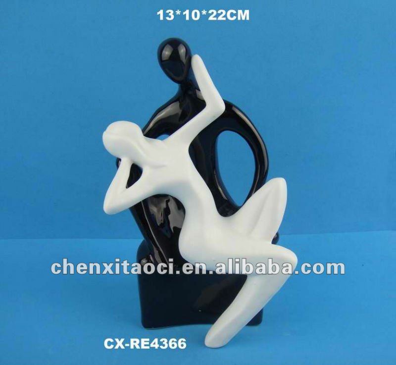 陶磁器及び磁器の恋人は白い陶磁器のFigurine&の磁器陶器の彫刻の家の装飾を置物艶をかけた-造花問屋・仕入れ・卸・卸売り