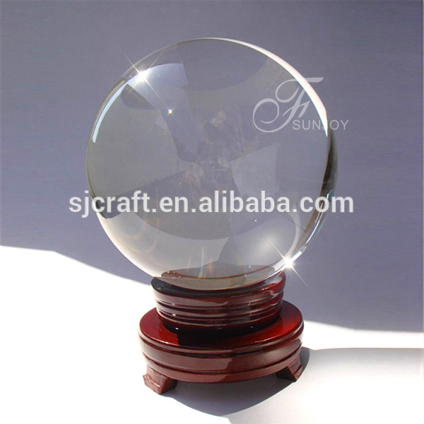 大きなガラスのボール透明な透明な木製のベースを持つデスクトップ用お土産-民芸品問屋・仕入れ・卸・卸売り