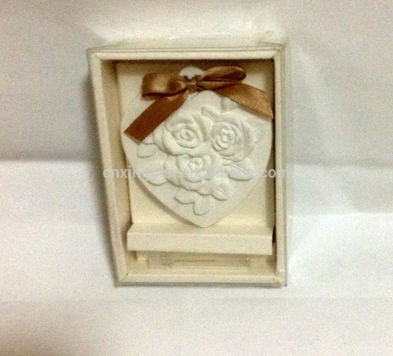 最新の白い2015セラミック装飾のためのバラの花の香りディフューザ-インセンス問屋・仕入れ・卸・卸売り