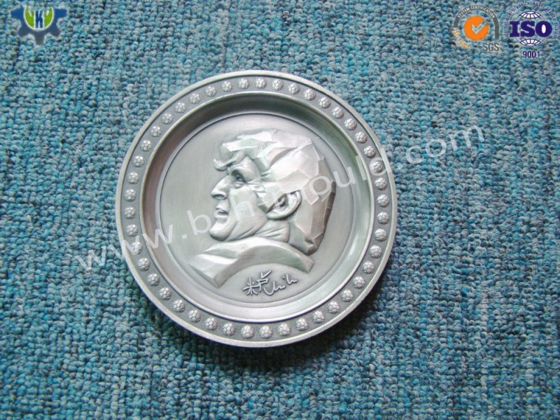 oem深セン金属ダイカスト金属50年誕生日パーティーの装飾-金属工芸品問屋・仕入れ・卸・卸売り