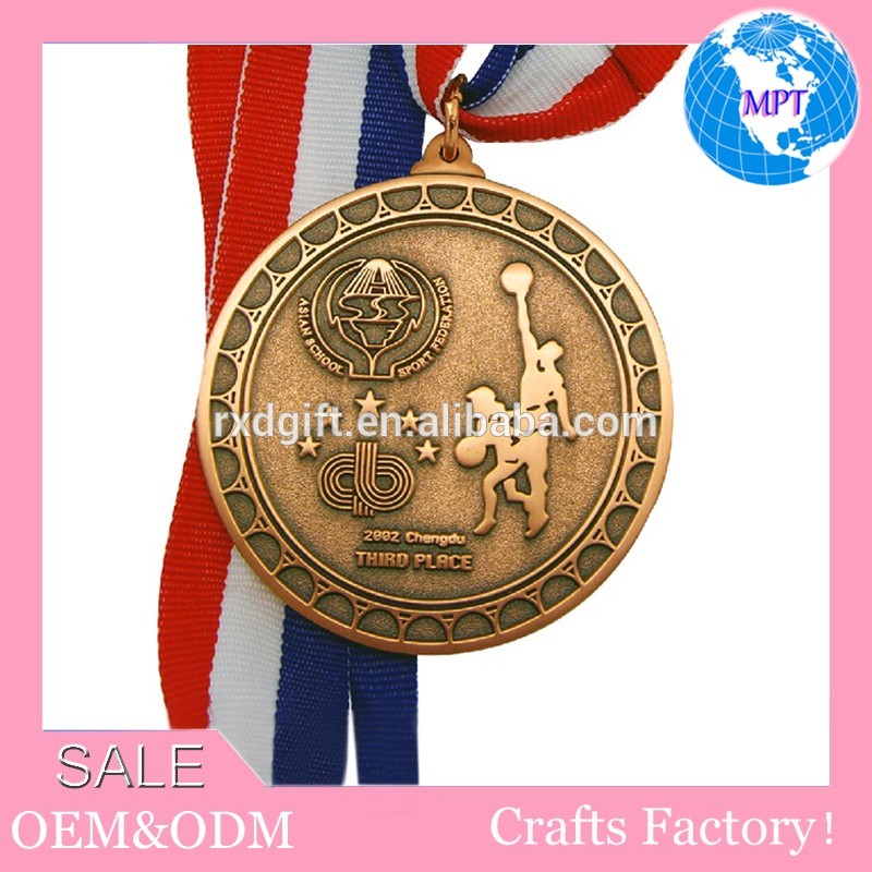 ホット販売カスタムメタルラウンドメッキ真鍮スポーツメダルでリボン-金属工芸品問屋・仕入れ・卸・卸売り