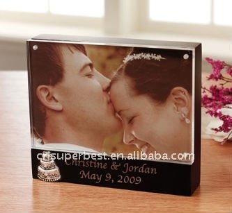 4 "結婚祝いのためのアクリルの写真フレーム-プラスチック工芸品問屋・仕入れ・卸・卸売り