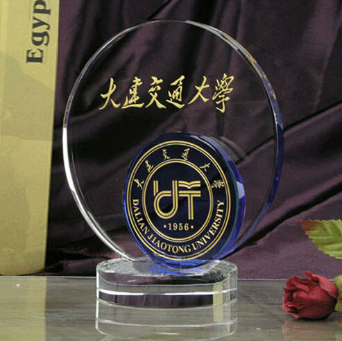 ユニークなラウンドクリスタル賞アクリルトロフィーラウンド形状賞クリスタルcylinde-金属工芸品問屋・仕入れ・卸・卸売り
