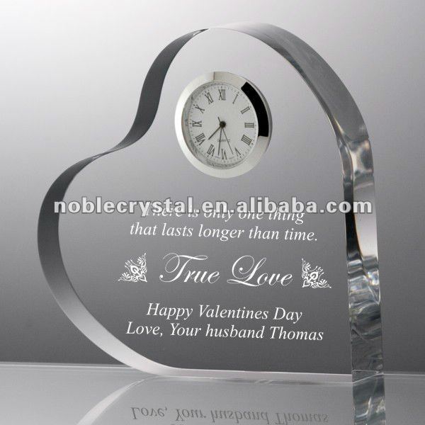 バレンタインデーの水晶ギフトの記念品として中心の形の水晶時計-クリスタル製品問屋・仕入れ・卸・卸売り