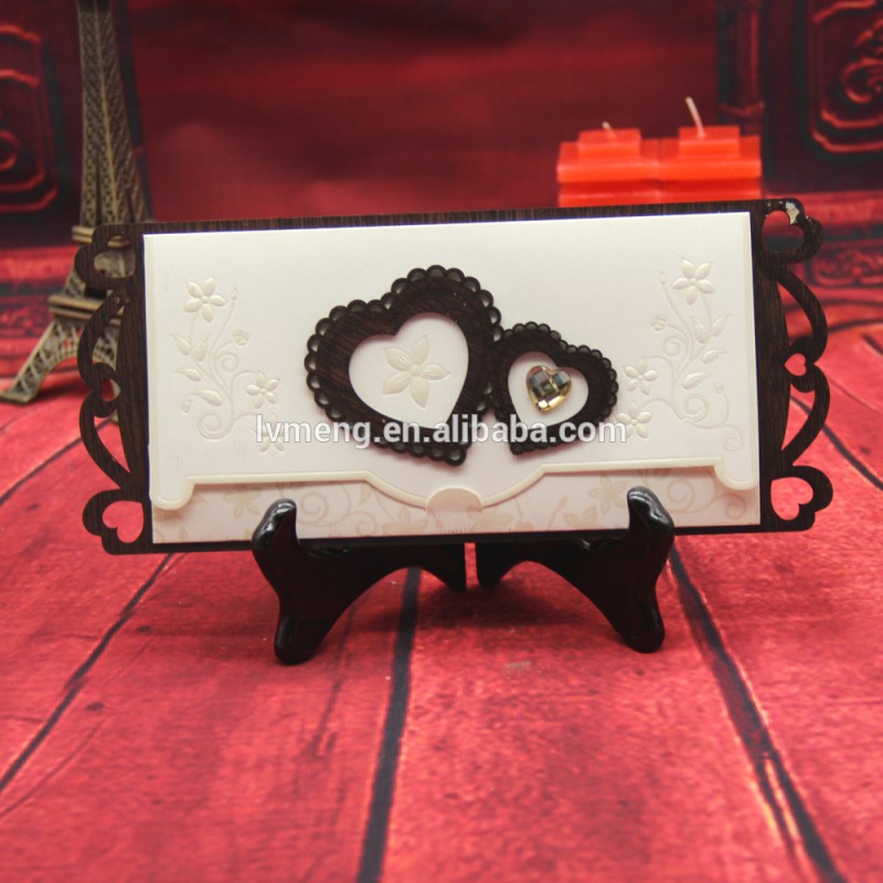 2016エレガントなダブル愛するハート形でアクリル石木製結婚式の招待カード-造花問屋・仕入れ・卸・卸売り