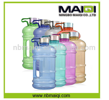 透明なプラスチック製の水の瓶コポリエステル2.2l/水のボトル-水筒問屋・仕入れ・卸・卸売り