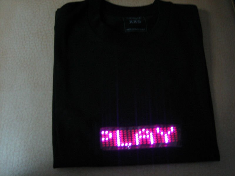 うわー!!! スクロールメッセージled7*21pixelプログラムされたパネルled用のtシャツ-キャンプ、ハイキングウェア問屋・仕入れ・卸・卸売り