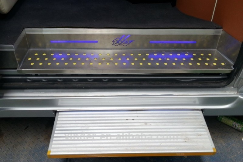 電動スクーターをスライドさせるes-s用サイドステップバンとモーターホームce証明書付き-電動スクーター問屋・仕入れ・卸・卸売り
