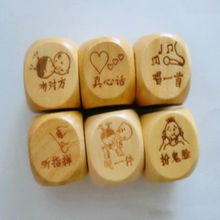美しい印刷されたカスタム2015高品質演劇のための木のサイコロ-サイコロ問屋・仕入れ・卸・卸売り